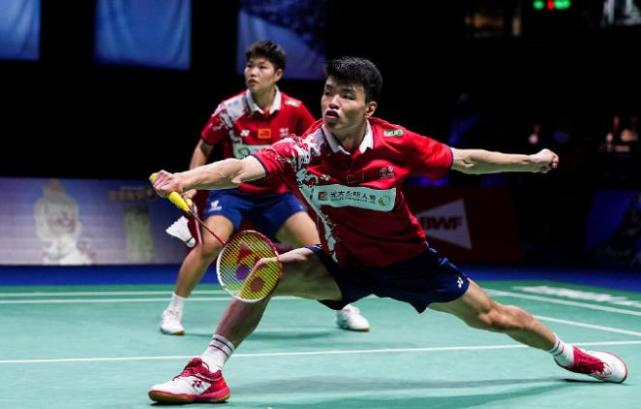 爱游戏体育-丹麦队力克德国队,黄鸭组合统治全场