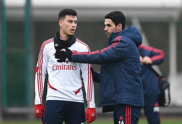 爱游戏tv-德国完胜巴萨，马丁内利带队取胜