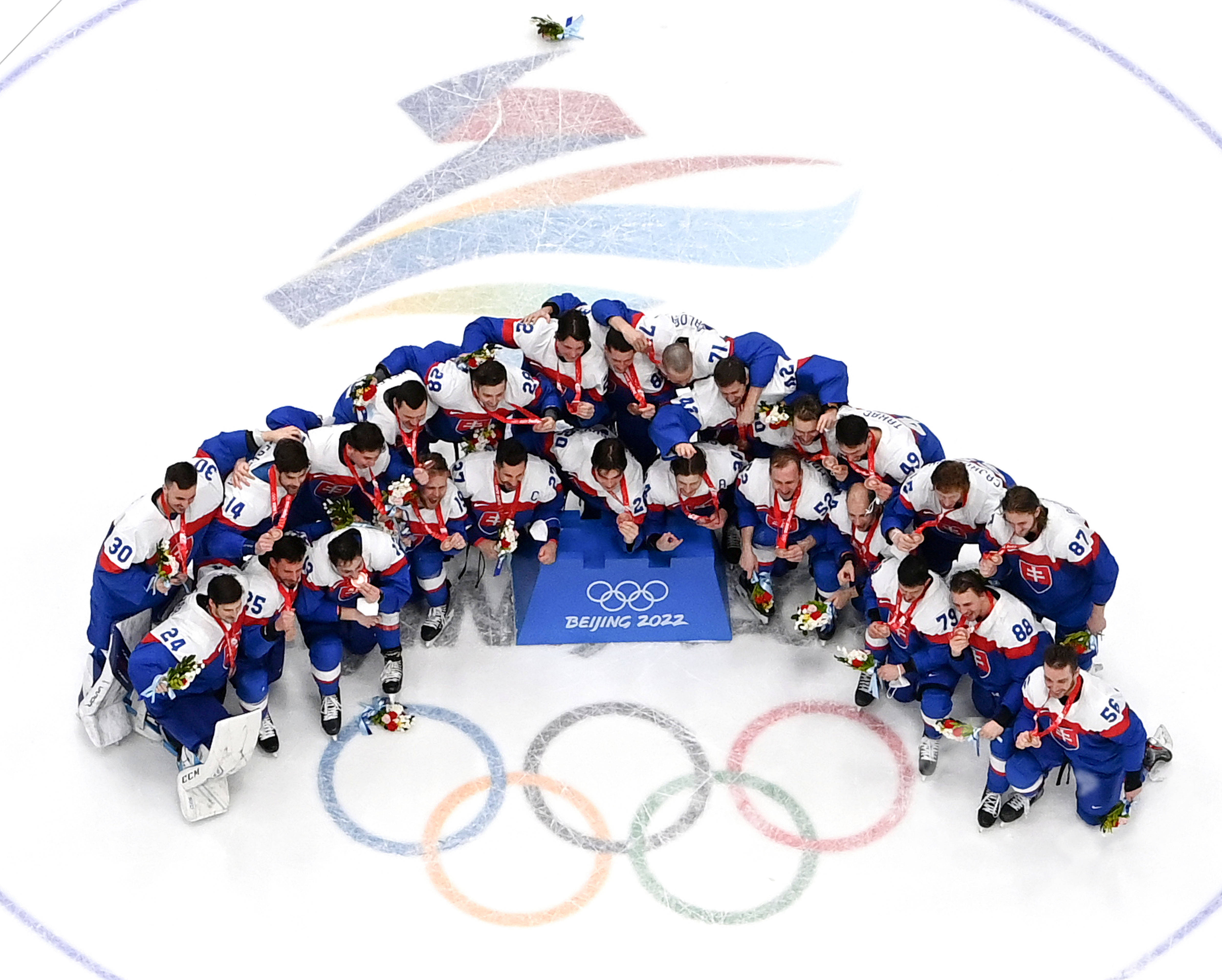 爱游戏tv-瑞典队完胜葡萄牙队，张继科刷新纪录